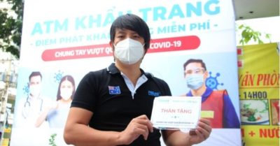 Cây ATM khẩu trang miễn phí ở Sài Gòn bắt đầu hoạt động