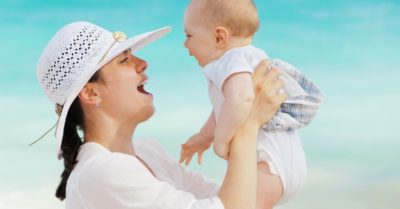 Mẹ dạy con thận trọng lời nói: Không tùy tiện bình luận khuyết điểm của người khác