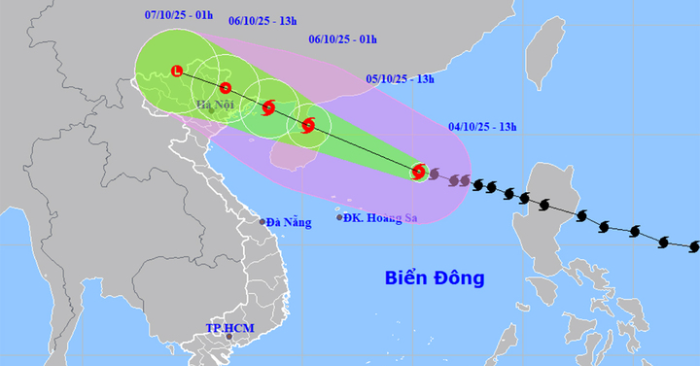 Bão số 11 Matmo mạnh cấp 13, gây mưa lớn ở 6 tỉnh miền Bắc
