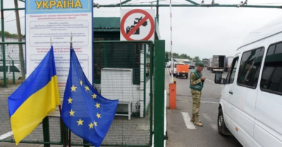 Gần 99.000 thanh niên Ukraine rời đất nước sau 2 tháng nới lỏng xuất cảnh